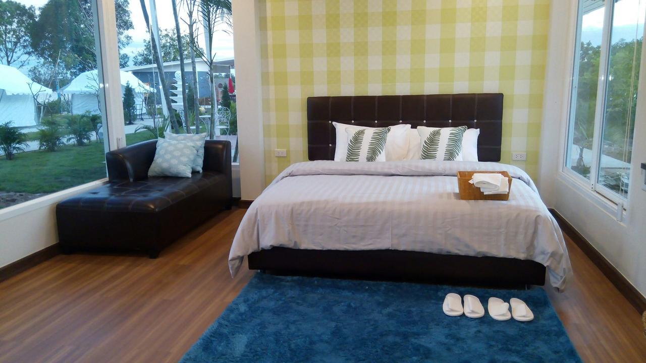 Bluemoon Riverside Phibun Mangsahan Екстер'єр фото
