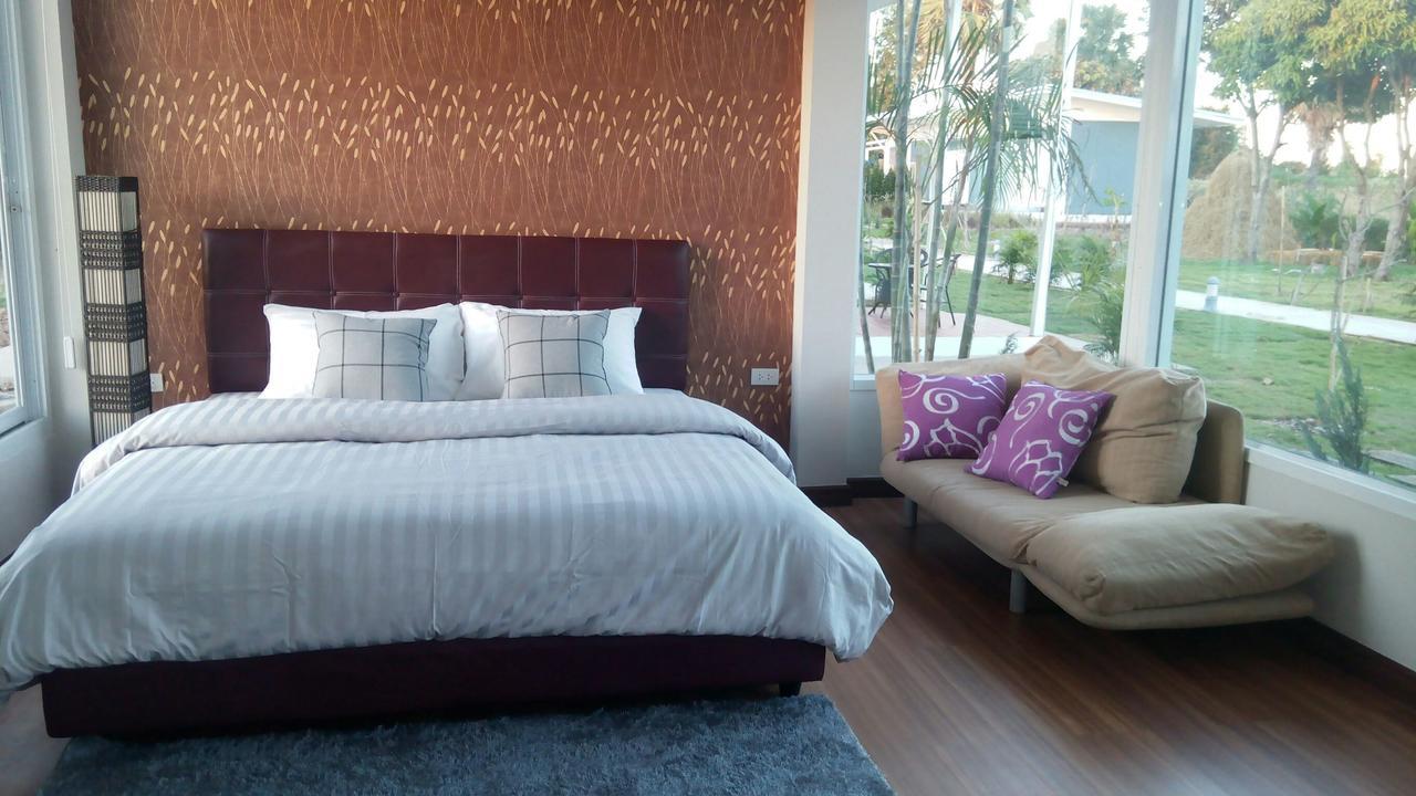 Bluemoon Riverside Phibun Mangsahan Екстер'єр фото