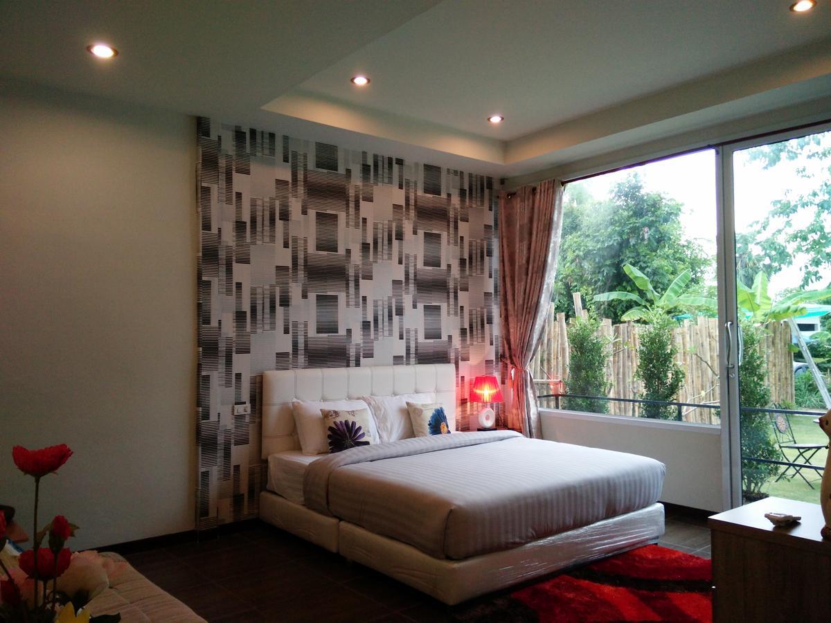 Bluemoon Riverside Phibun Mangsahan Екстер'єр фото