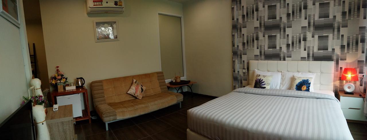 Bluemoon Riverside Phibun Mangsahan Екстер'єр фото