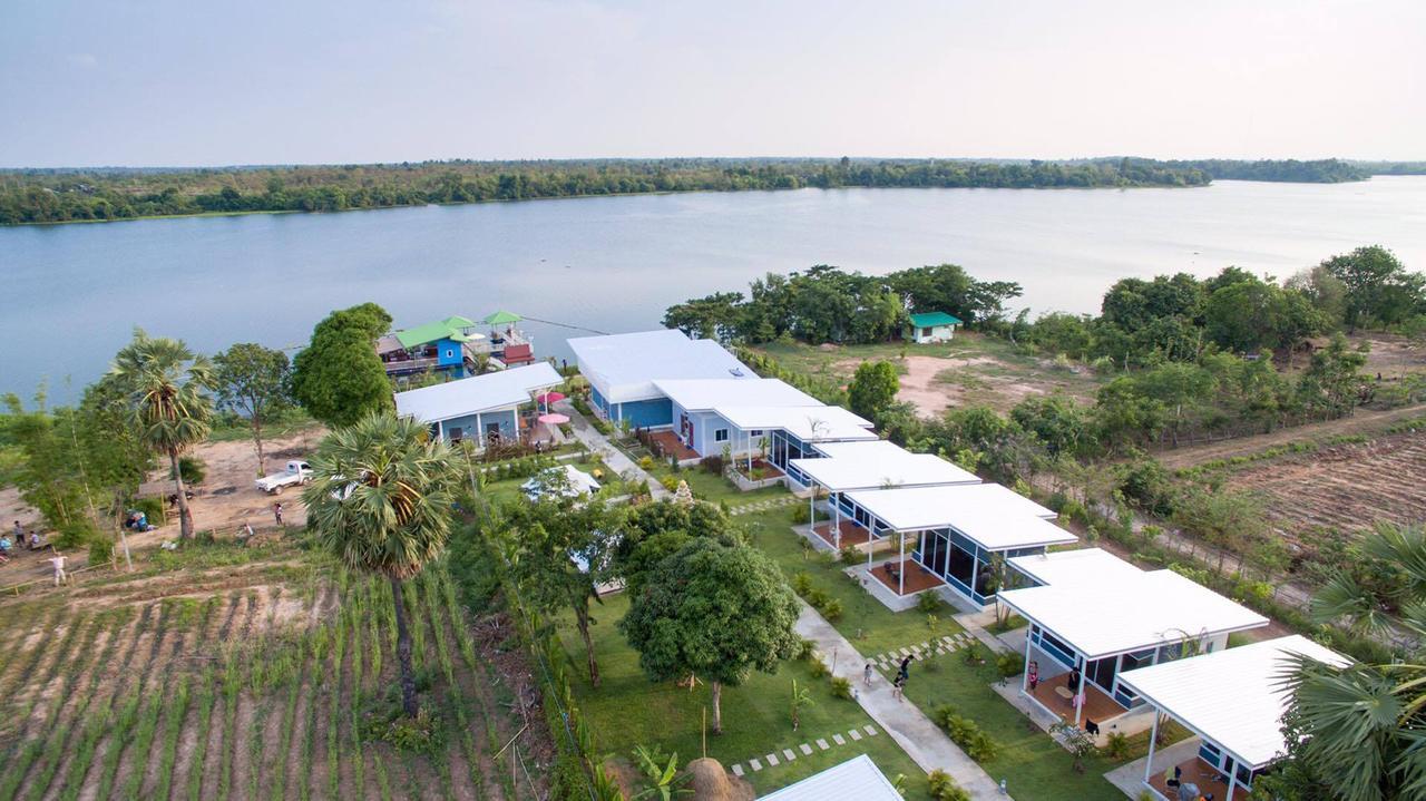 Bluemoon Riverside Phibun Mangsahan Екстер'єр фото